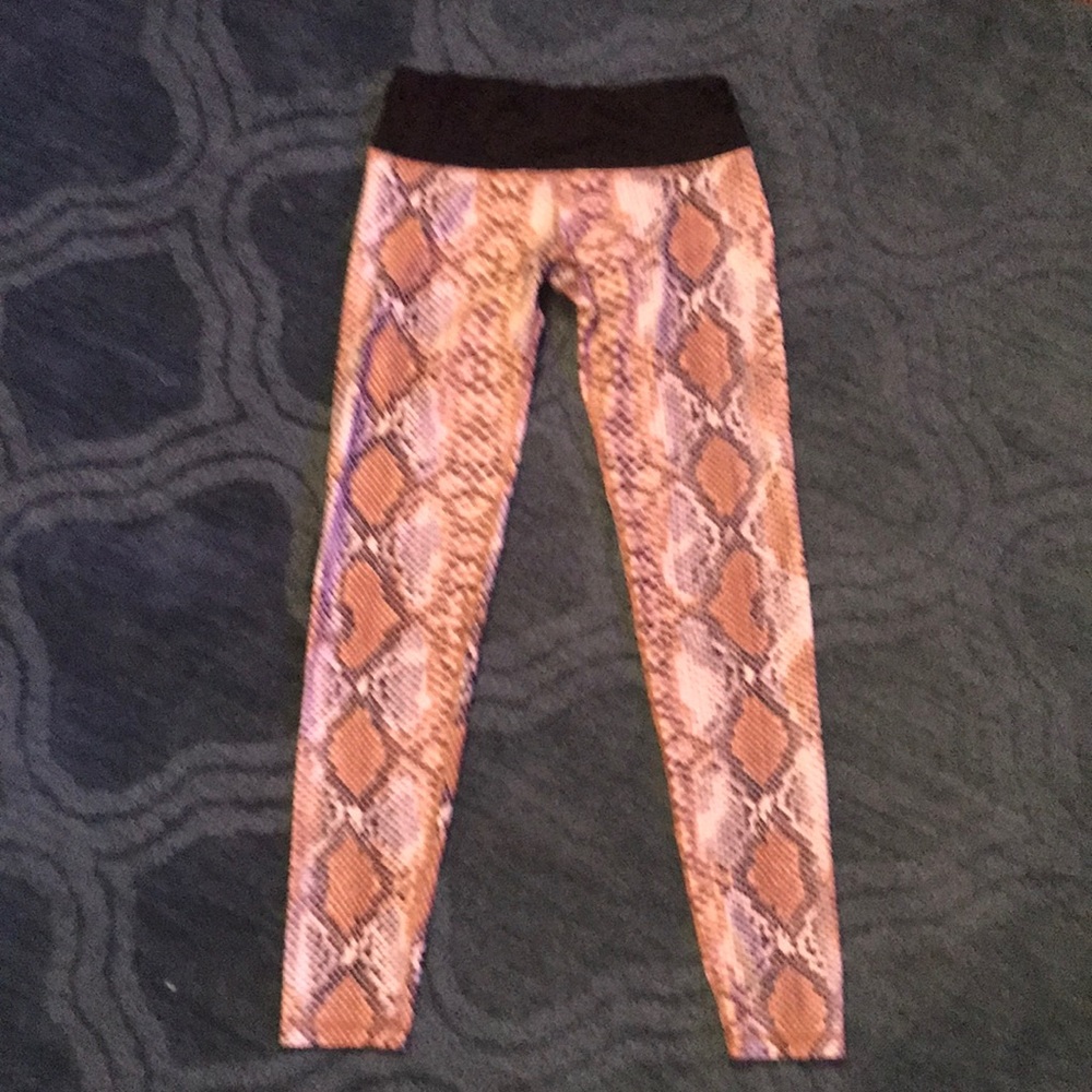 Noli Capri pants